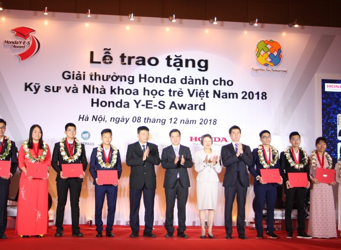 Sinh viên Nguyễn Như Cường nhận Giải thưởng Honda Y-E-S năm 2018